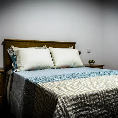 Hostel Encostas Do Douro-2